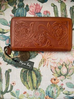Myra Bag Rogue Wallet Cognac Brown Leather Clutch Wristlet Wallet Western NWT